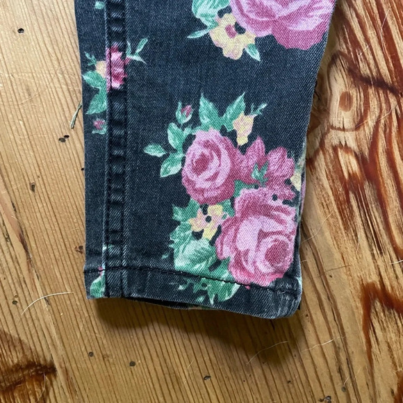 Guess Jeans 1981 3 Zip Crop Vintage Black Floral Roses Size 24 80s Y2K - Picture 9 of 15